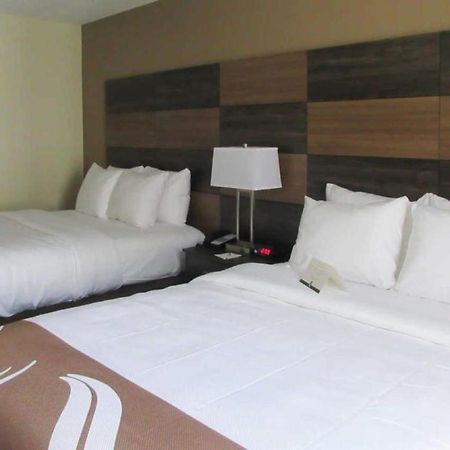 Quality Inn And Conference Center Richmond Extérieur photo