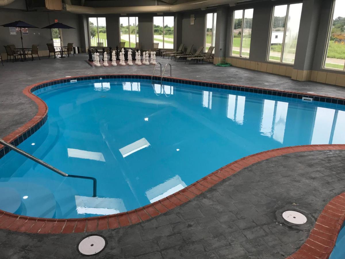 Quality Inn And Conference Center Richmond Extérieur photo