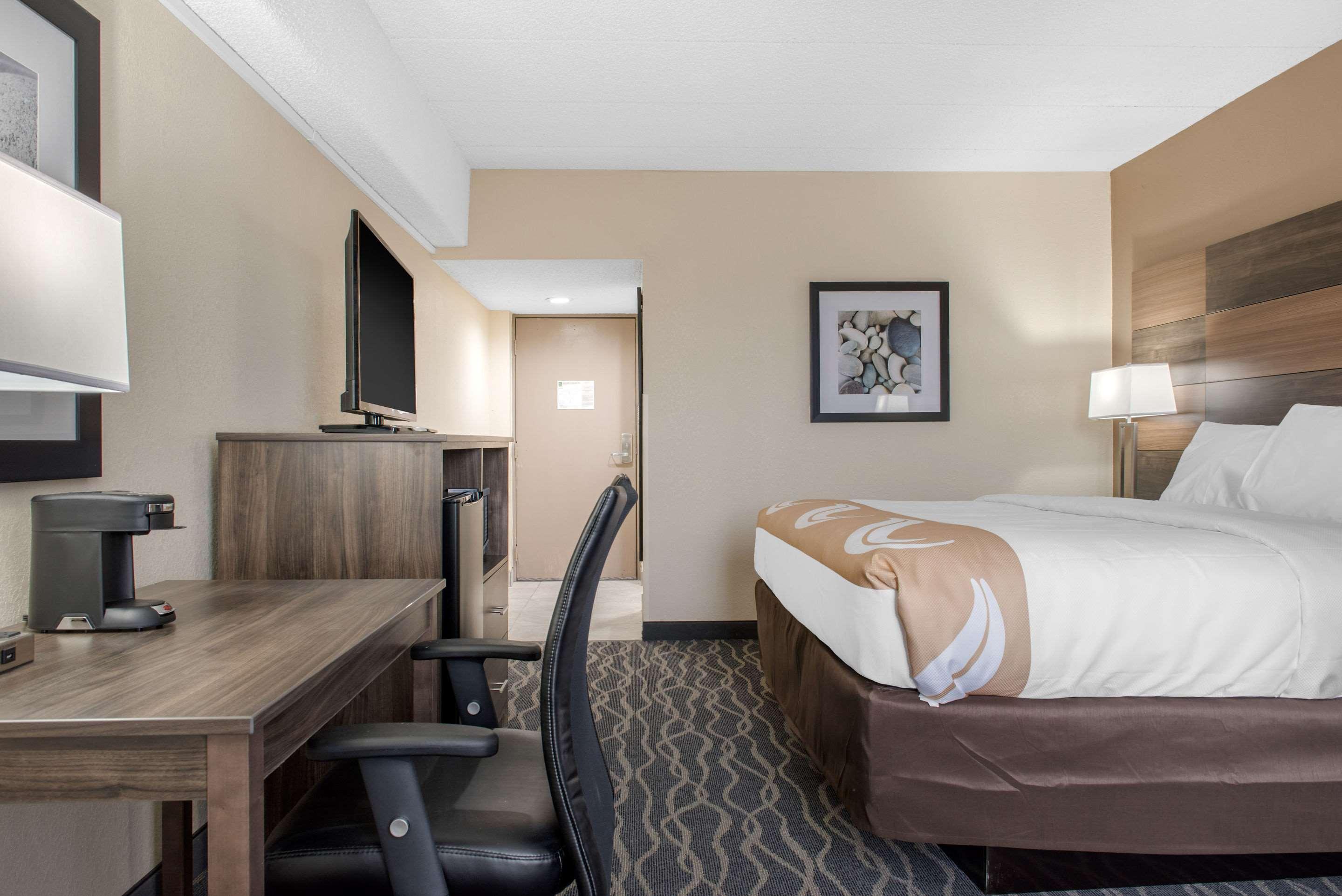 Quality Inn And Conference Center Richmond Extérieur photo