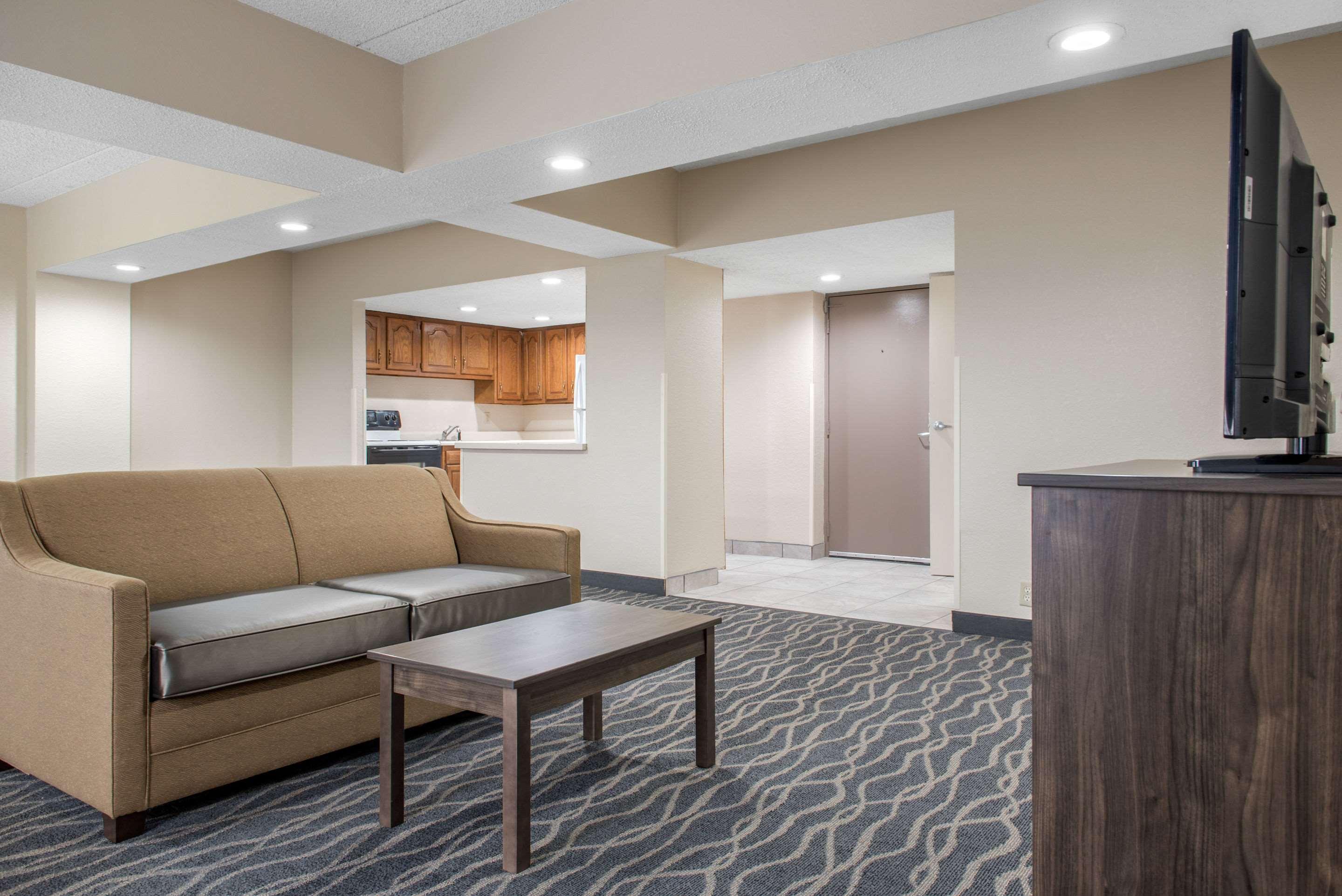 Quality Inn And Conference Center Richmond Extérieur photo