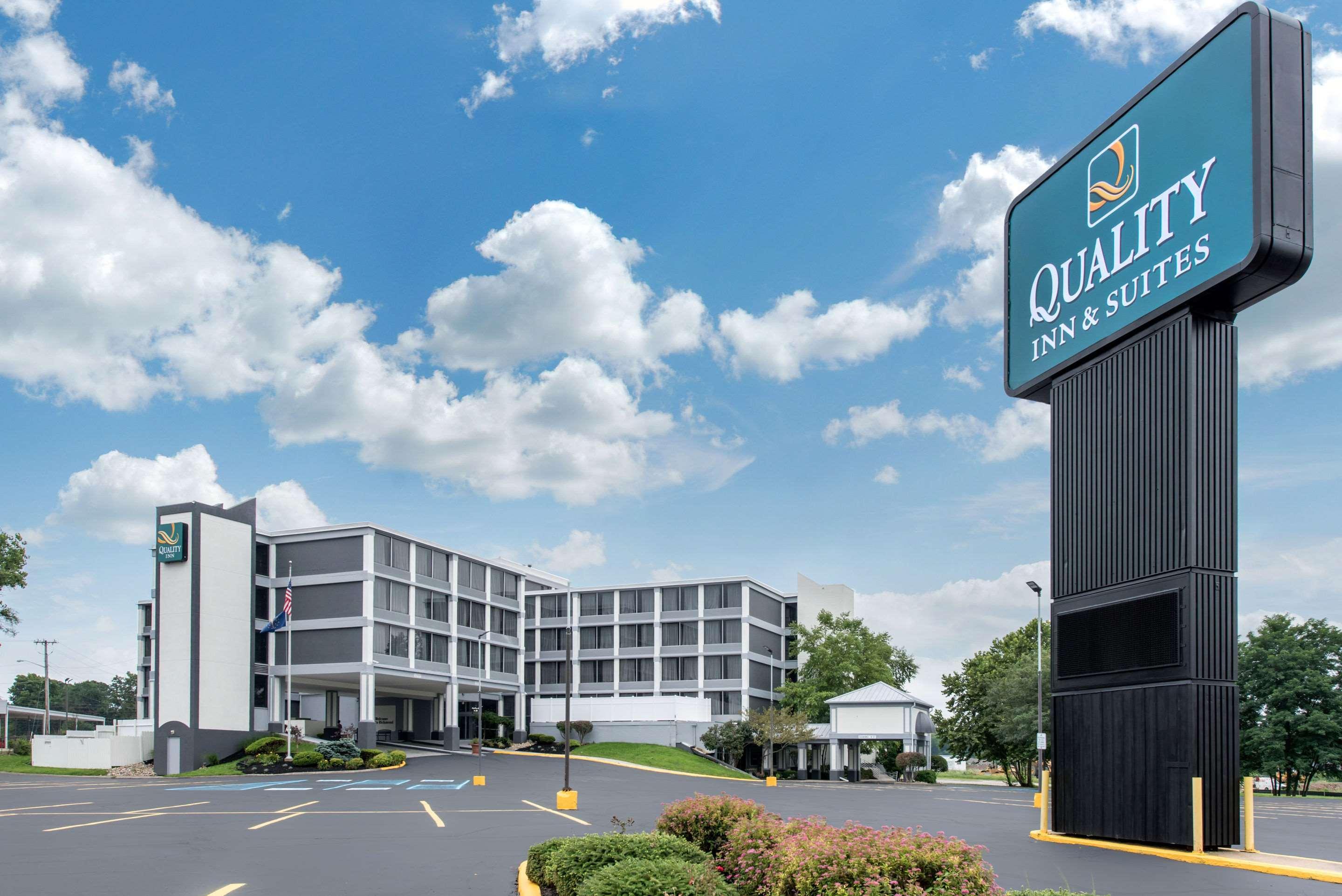 Quality Inn And Conference Center Richmond Extérieur photo