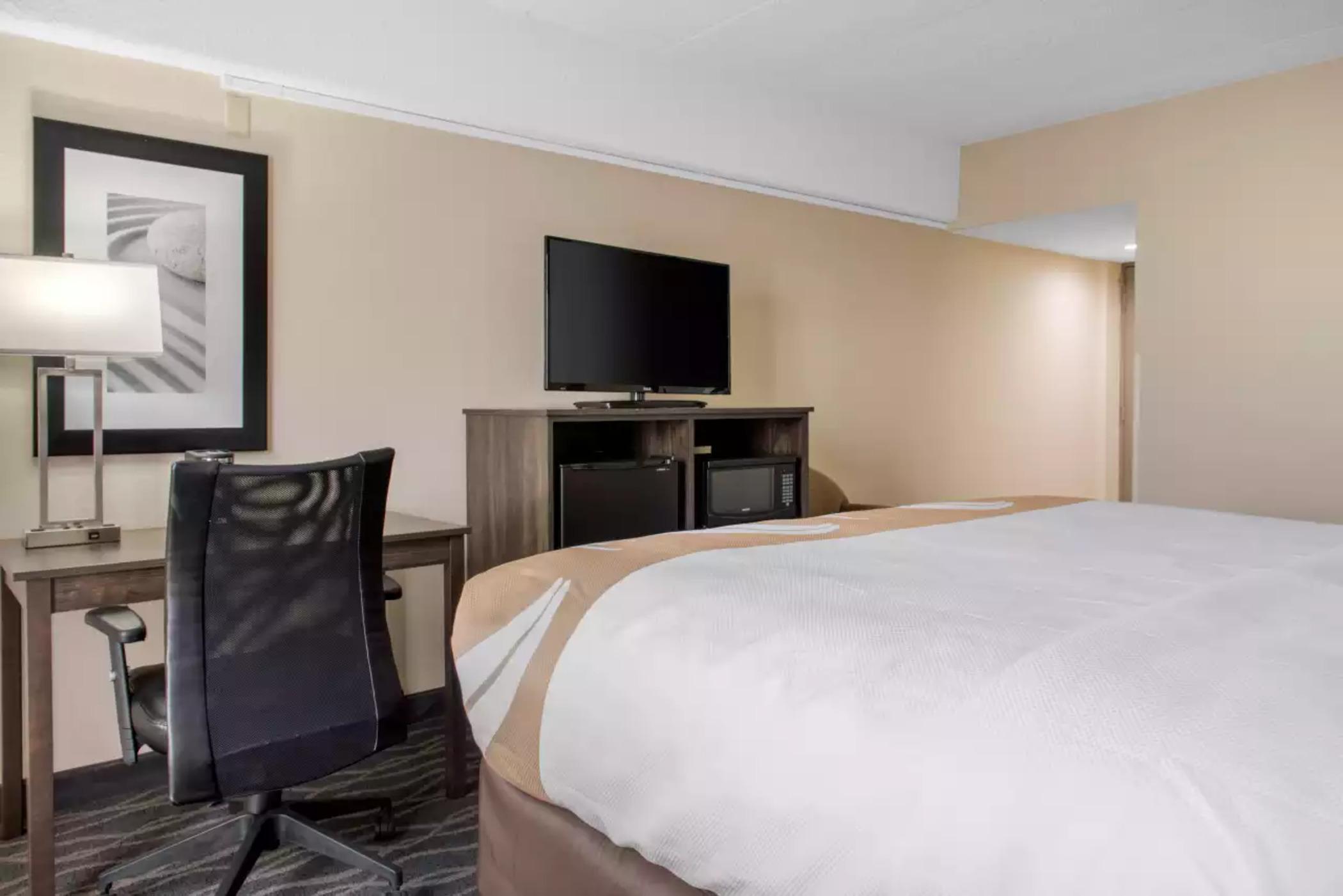 Quality Inn And Conference Center Richmond Extérieur photo